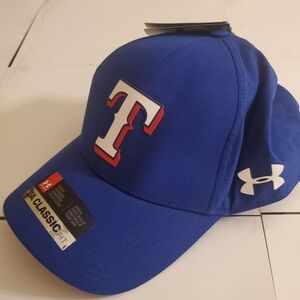 🤩New with tags Texas mens Under Armour classic fit adjustable hat